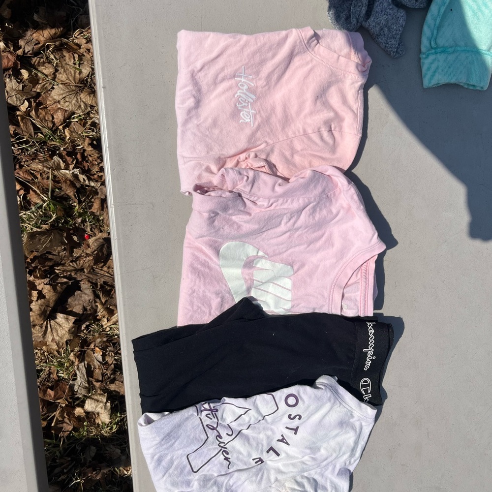 Nike Women Tops - Light Pink and Black Graphic Tees (Set)